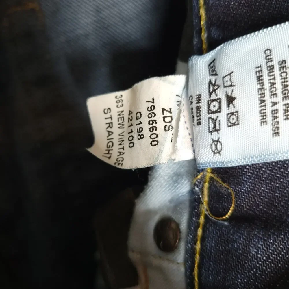 💛3/$15 Lucky Brand Vintage Straight Mens Jeans 34 34x32 35 waist Dark blue - Picture 8 of 9